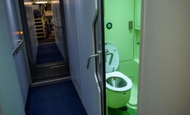 Descoperire macabră // Trupul neînsufleţit al unui bebeluş a fost abandonat într-un coş de gunoi din toaleta unui tren